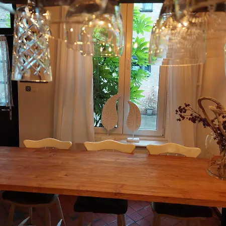 Huize Amoras Casa vacanze Anversa